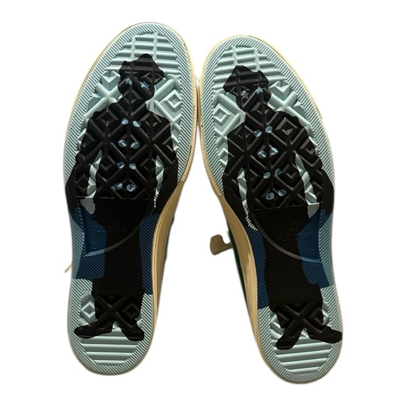 CONVERSE On the Green/Winter White (cream) Canvas Sneakers w/ green extra laces - Picture 11 of 16